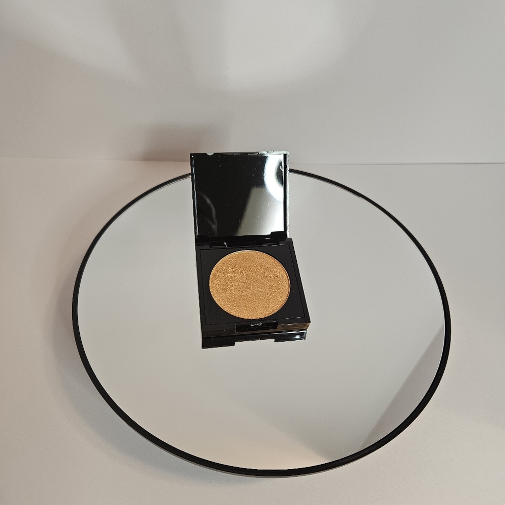Shan Highlighter in Marjorie